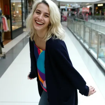 Mia